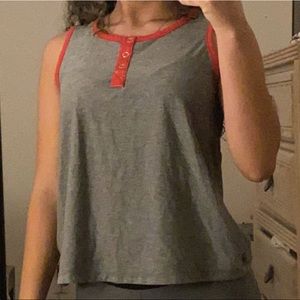 Red trim and gray solid tank